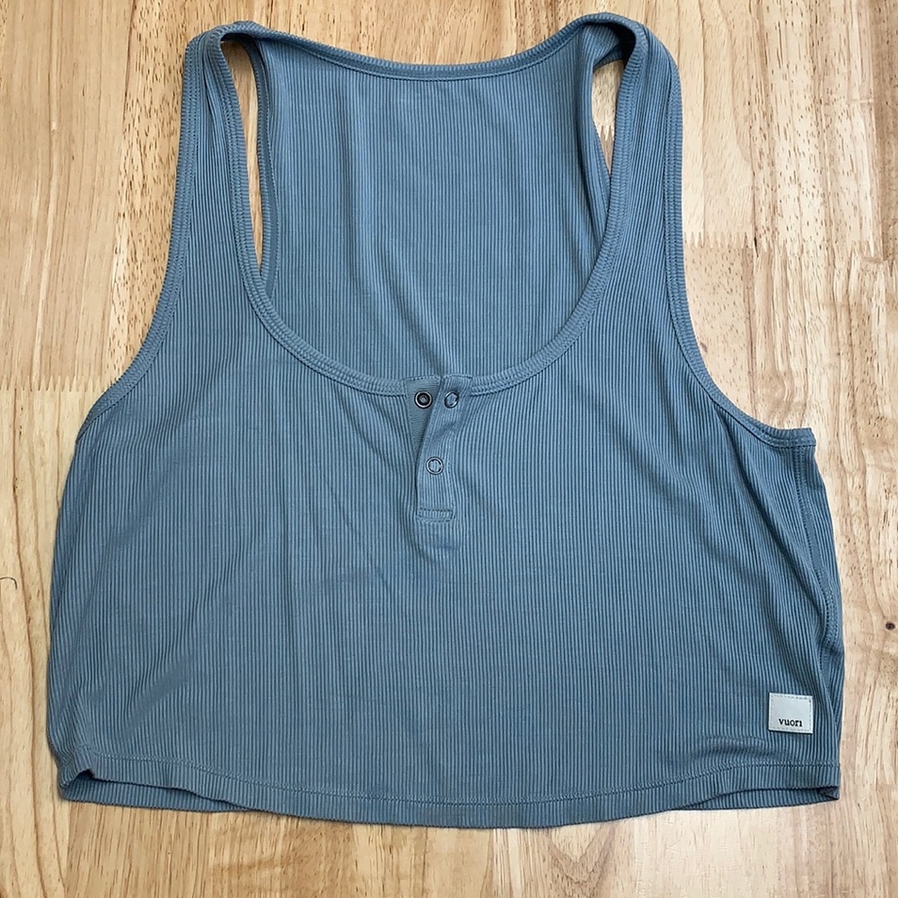 Vuori Ribbed Crop Tank